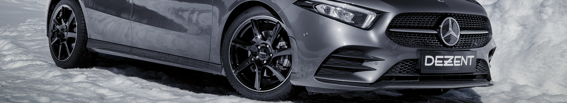 DEZENT TW dark auf Mercedes A-Class