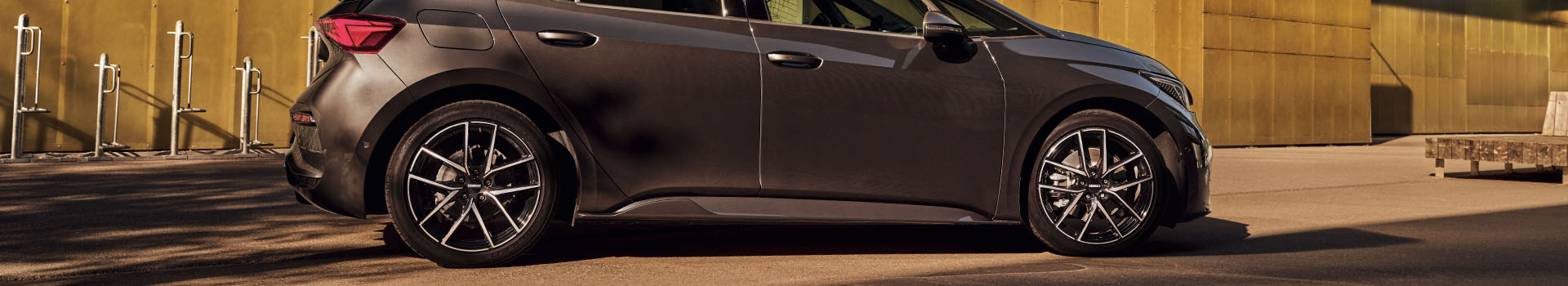 DEZENT TO dark Cupra Born g&uuml;nstige Alufelgen Felgen