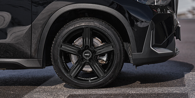 DEZENT KG black BMW iX1 g&uuml;nstige Alufelgen Felgen