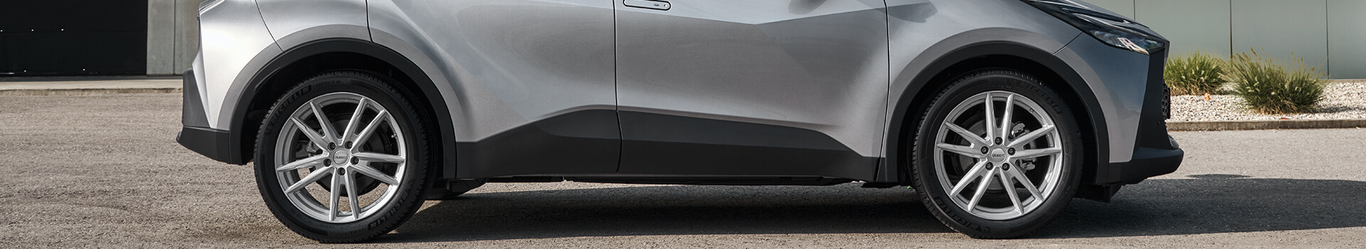 DEZENT KF silver Toyota C-HR billige Alufelgen Felgen