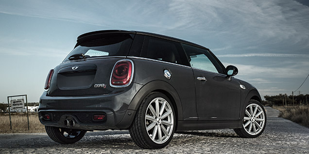 DEZENT TM rim on MINI Cooper S