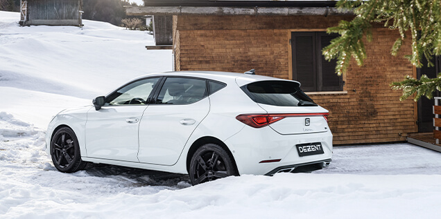 DEZENT TU black Seat Leon