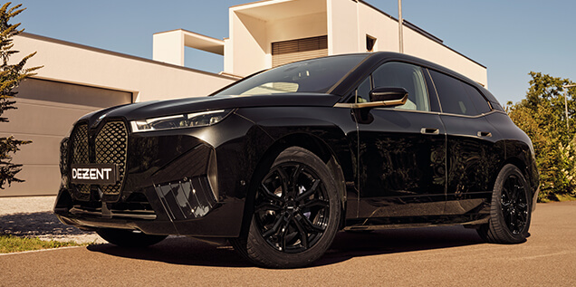 DEZENT TV black BMW iX
