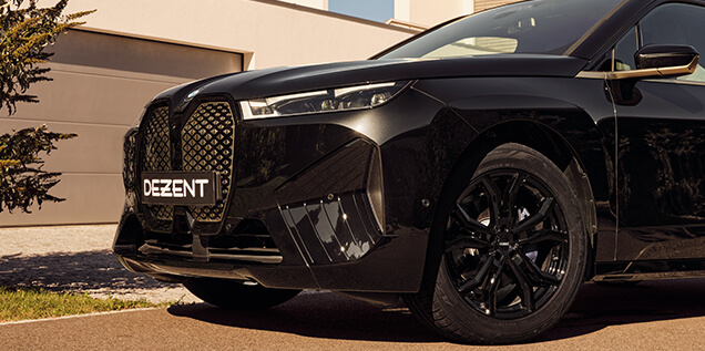 DEZENT TV black BMW iX